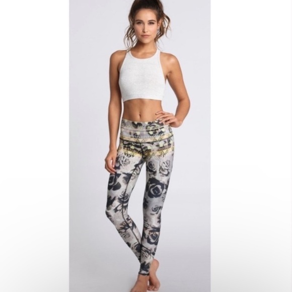 TEEKI Desert Rose Hot Pant Yoga Legging Size Small - Picture 2 of 6